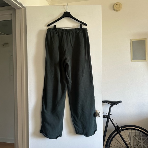 SKIMS Dark Green Wide Leg Fleece Comfy Oversized Sweatpants Lounge Pants size M - Picture 5 of 7